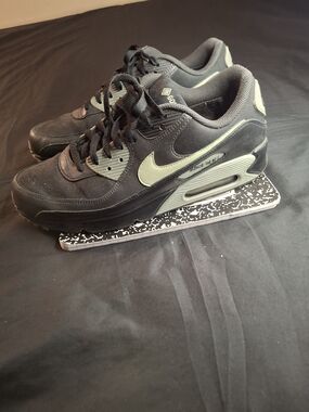 Nike Air Max Gor-tex Black & Grey Olive Green Sneakers